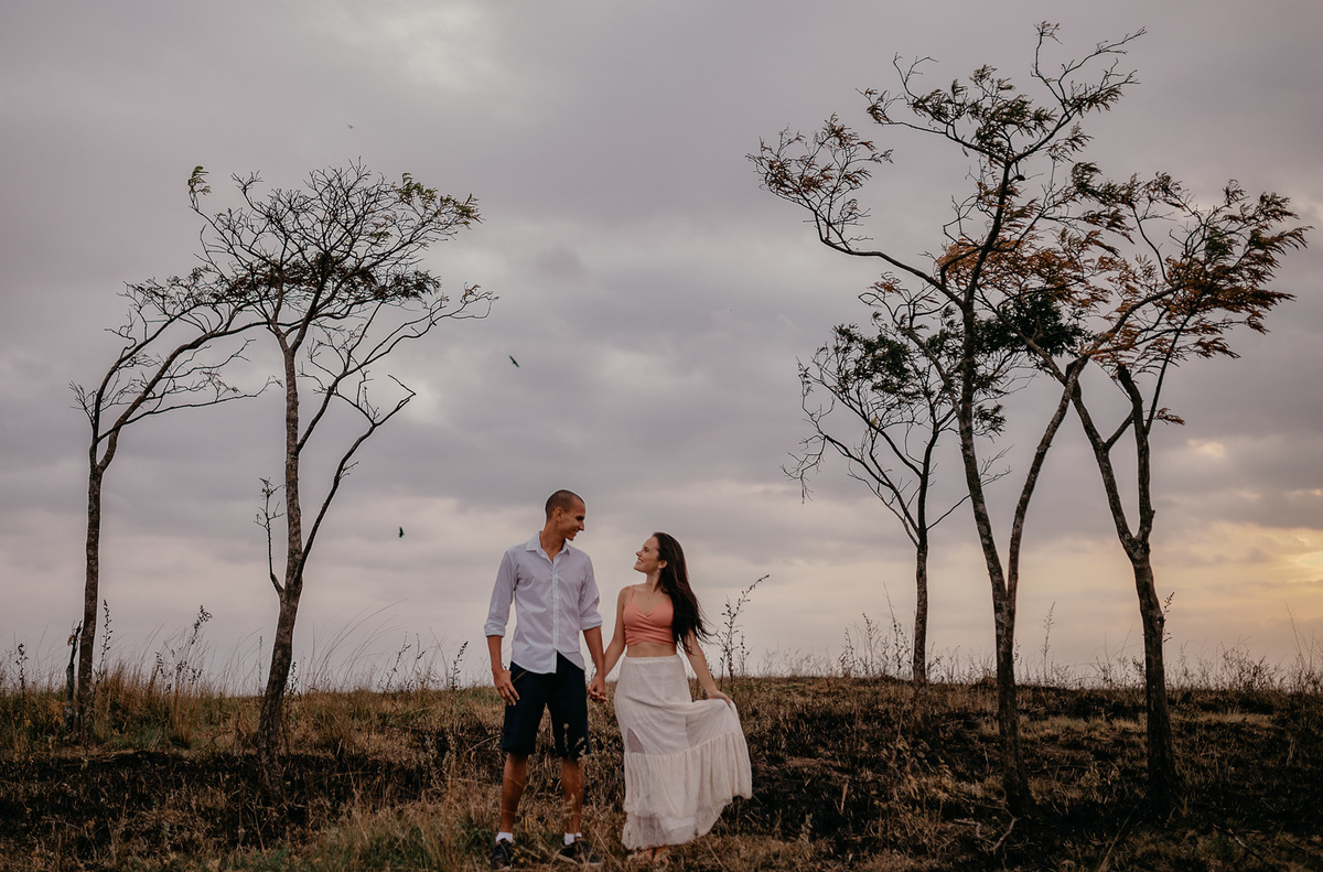 de mãos das campo da fazenda em mangaratiba nsaio pre casamento rj