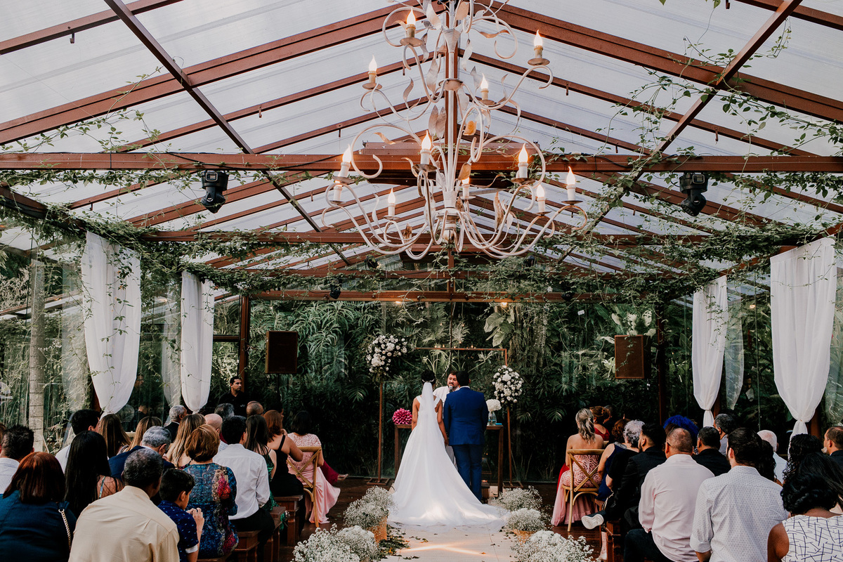 cerimonia de casamento no espaço jardins do vale dos sonhos