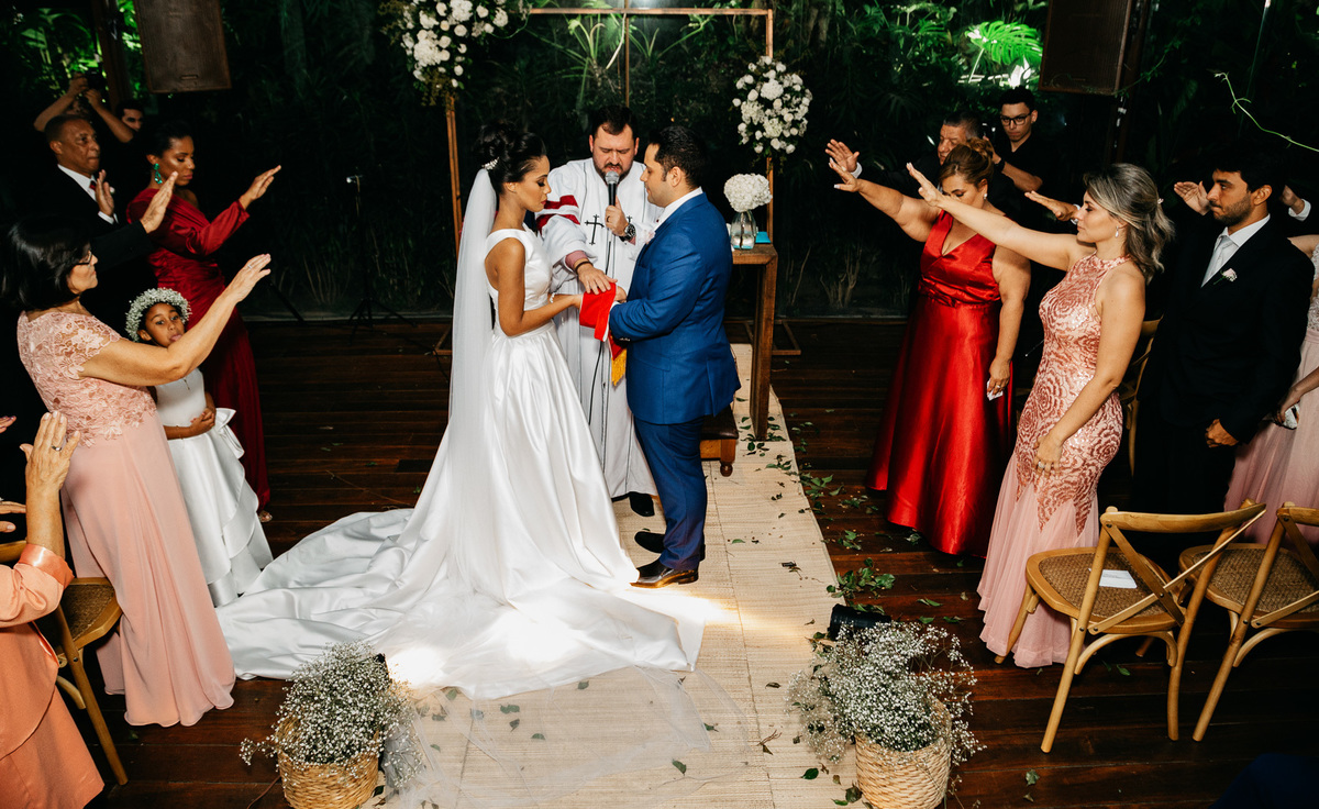 benção dos noivos casamento de dia espaço jardins vale dos sonhos casamento no vale dos sonhos