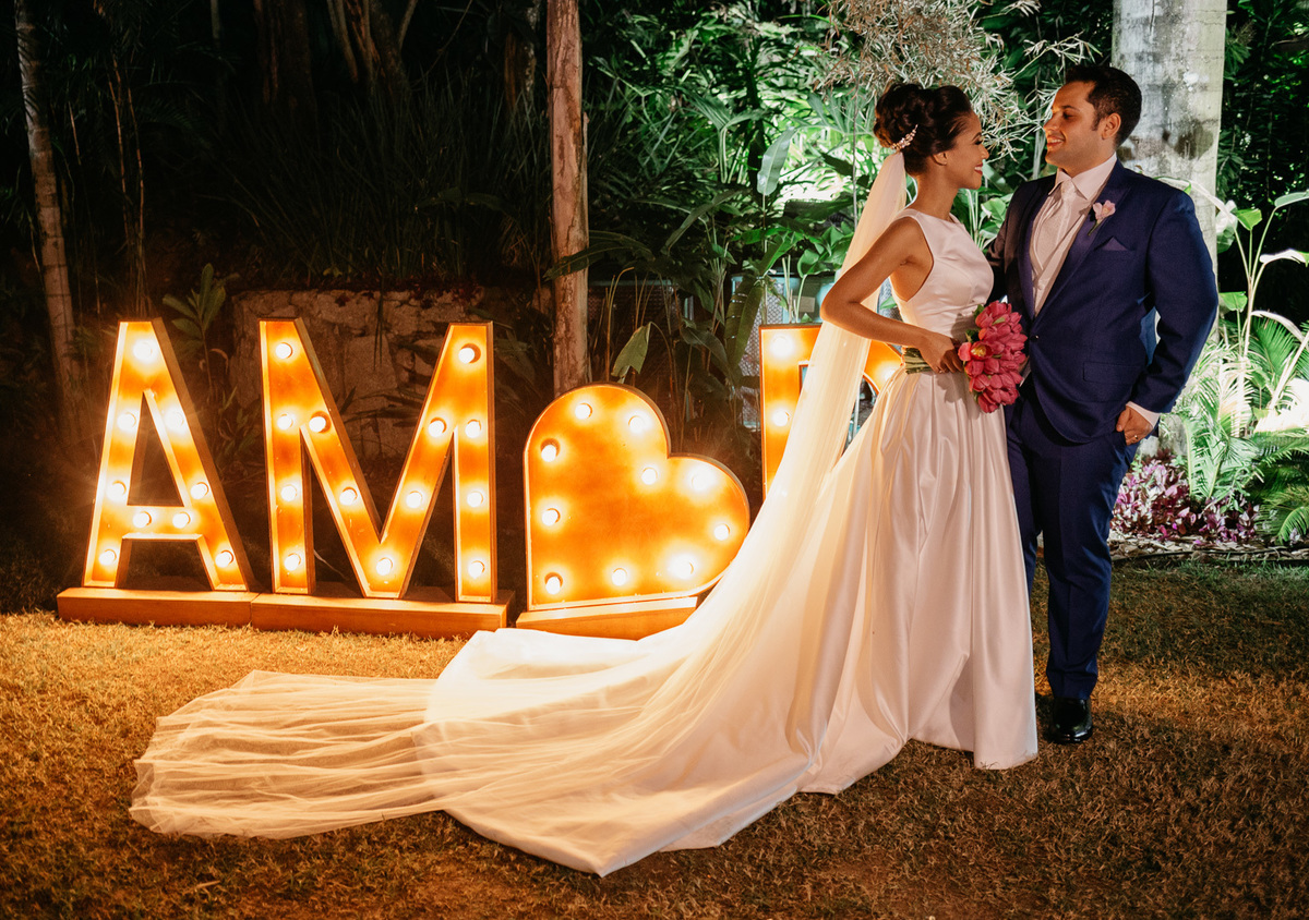 no espaço jardins do vale dos sonhos ensaio casal pos casamento