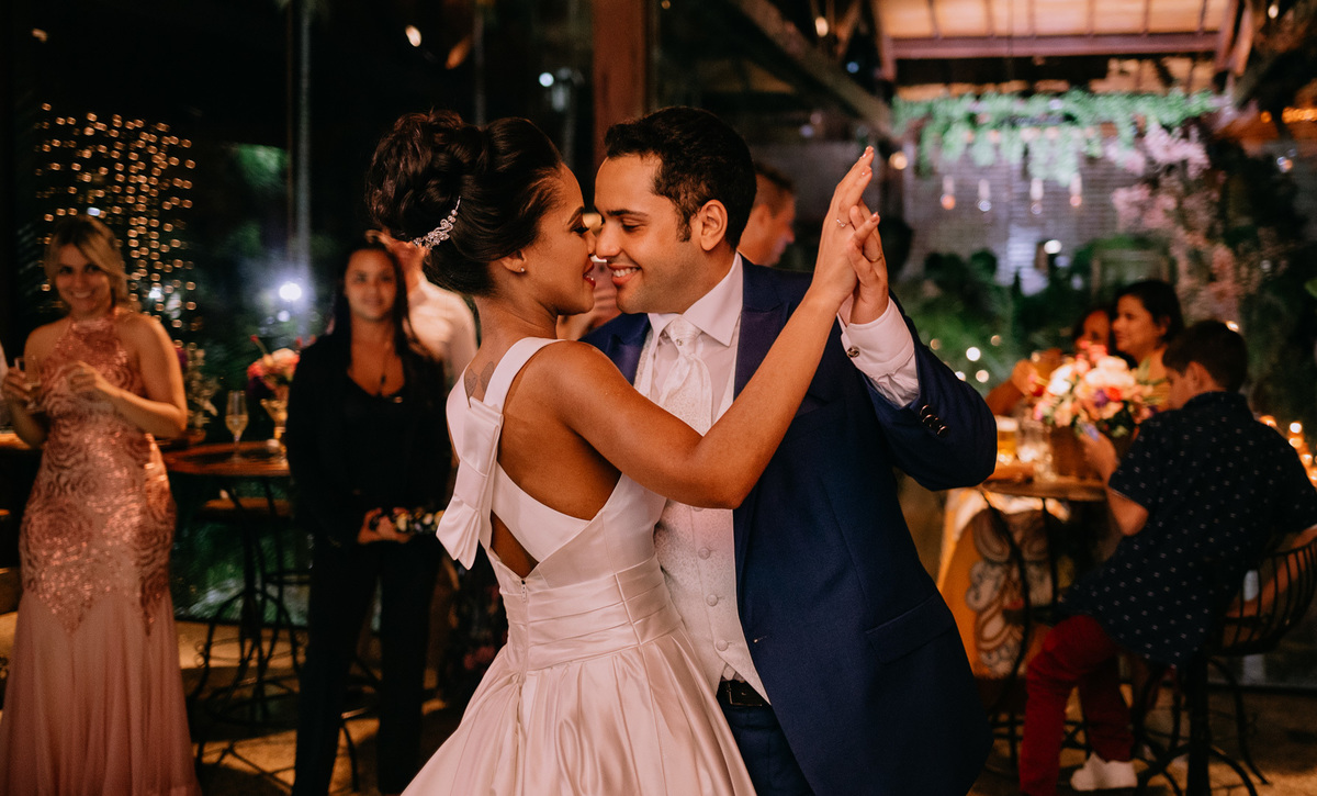 vale dos sonhos espaço jardins casamento  no salão vale dos sonhos