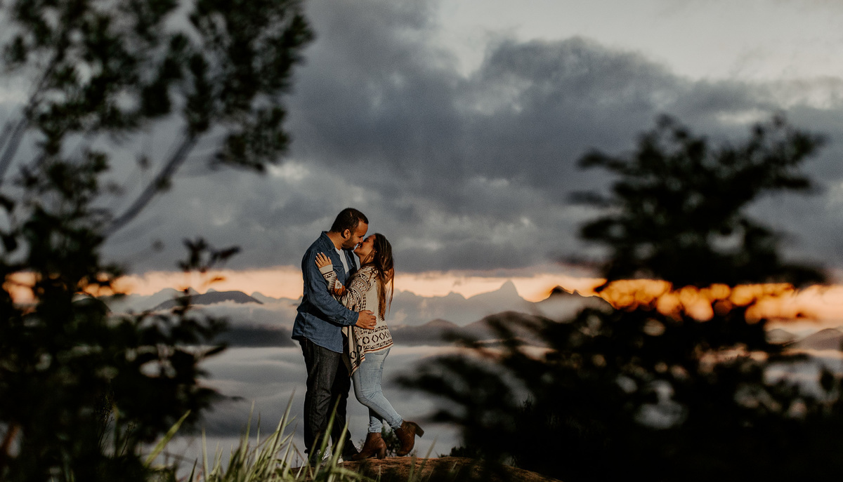 fotografia de casal rj pedra da tartaruga localizado em teresópolis fotografo de casamento rj andré nogueira fotografia