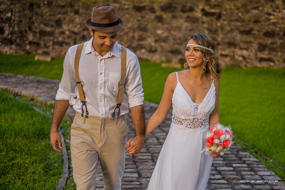 fotos do casal taty e daniel no forte do castelo belém