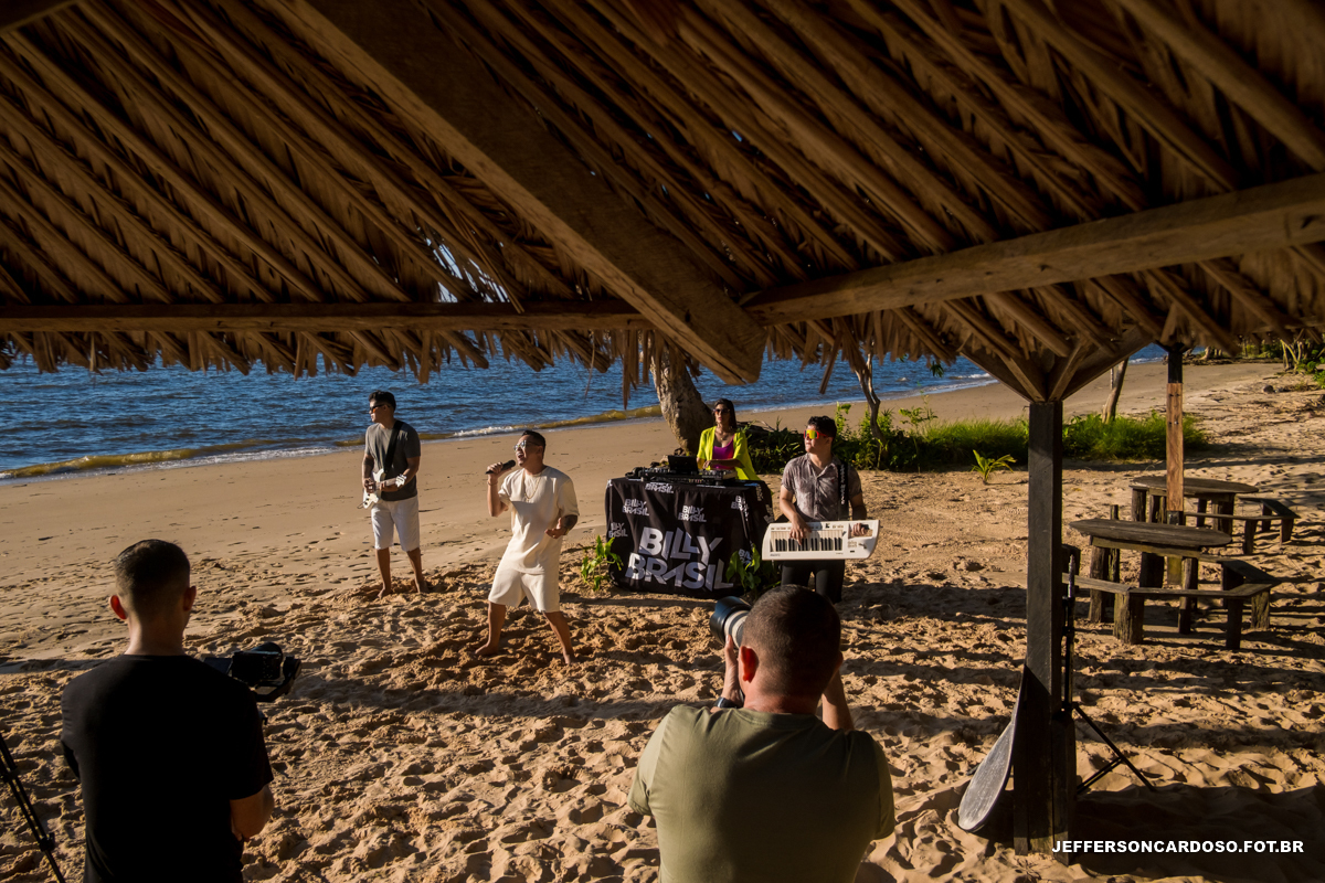 Billy brasil sunset em cametá taperá na cidade de cametá, com gravação do set só as marcantes na praia no nascer do sol, cantor, compositor, marcantes