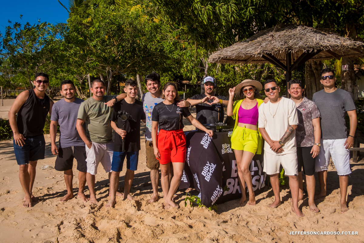 Billy brasil sunset em cametá taperá na cidade de cametá, com gravação do set só as marcantes na praia no nascer do sol, cantor, compositor, marcantes