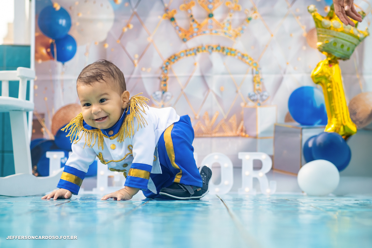 Ensaio de 1 aninho do príncipe Heitor, na AABB em Cametá. Fotos cheias de amor, alegria e memórias eternas. Por Jeff Cardoso Fotografia.
