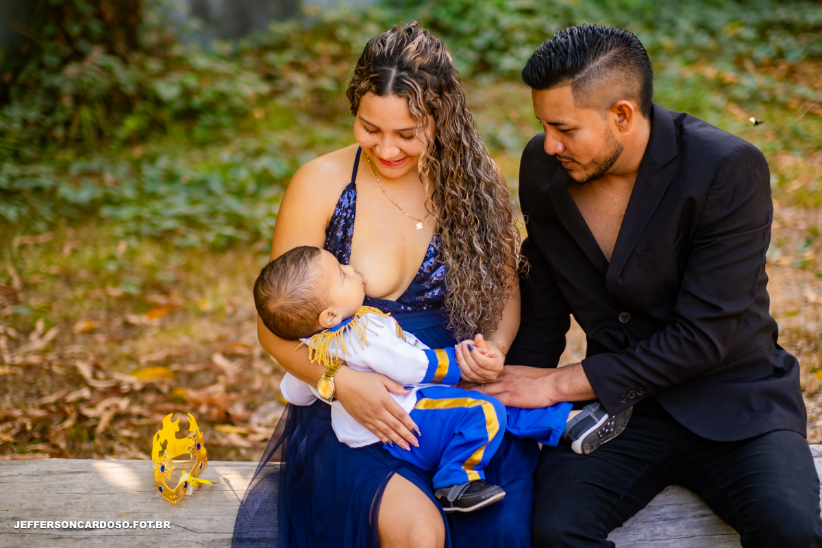 Ensaio de 1 aninho do príncipe Heitor, na AABB em Cametá. Fotos cheias de amor, alegria e memórias eternas. Por Jeff Cardoso Fotografia.