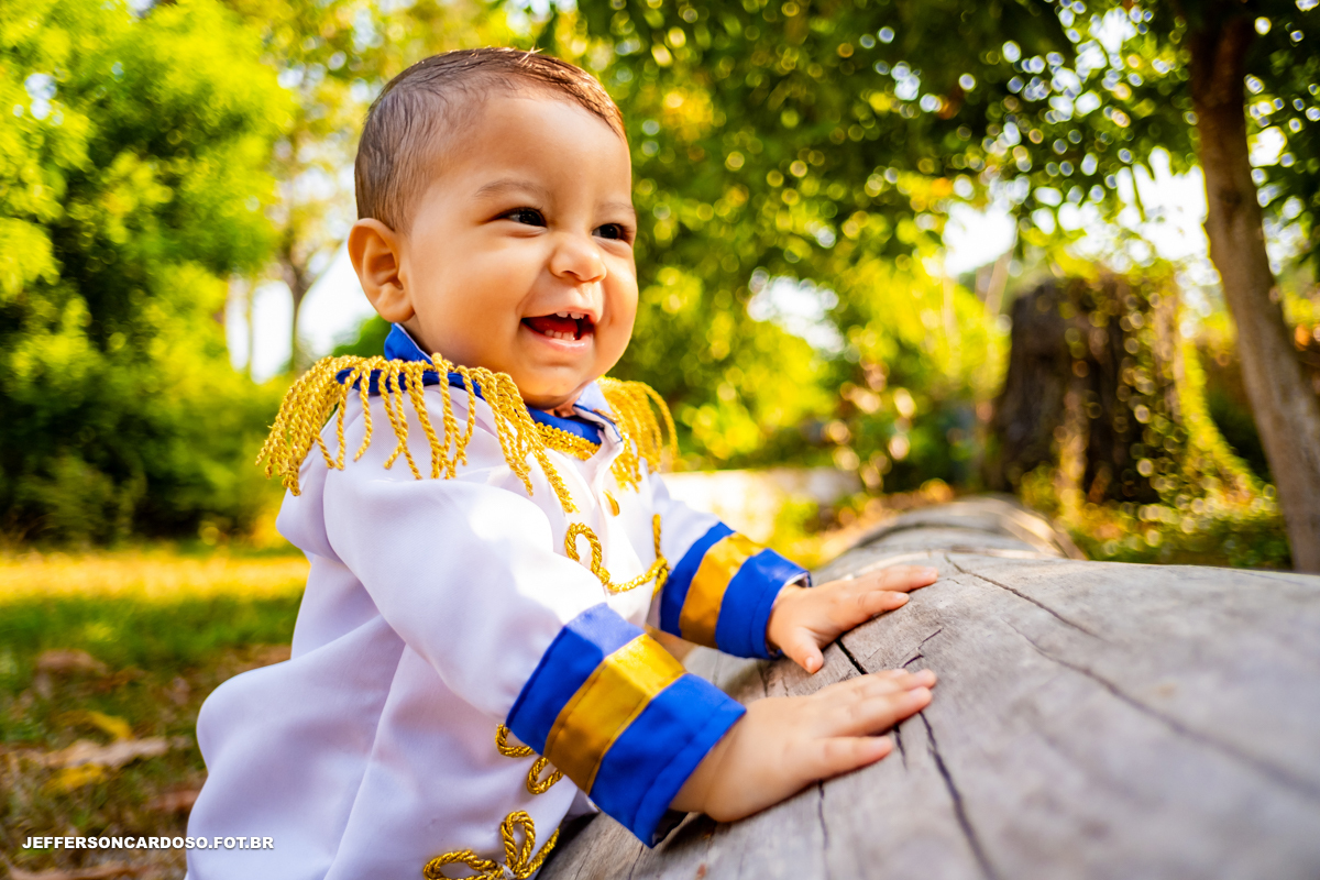 Ensaio de 1 aninho do príncipe Heitor, na AABB em Cametá. Fotos cheias de amor, alegria e memórias eternas. Por Jeff Cardoso Fotografia.