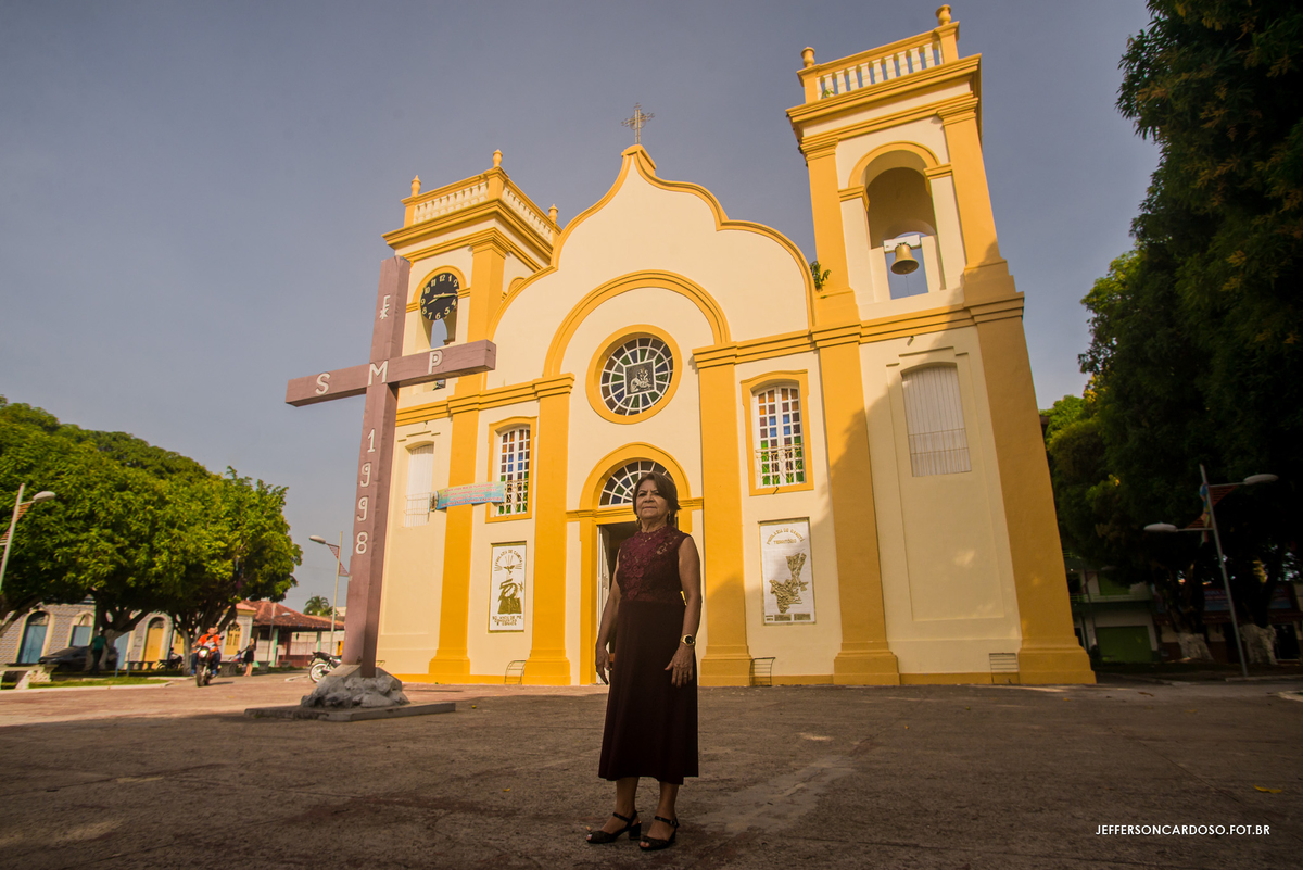 Igreja de são joão bastita na cidade de cametá pa com ensaio da dona Lucumar 70 anos