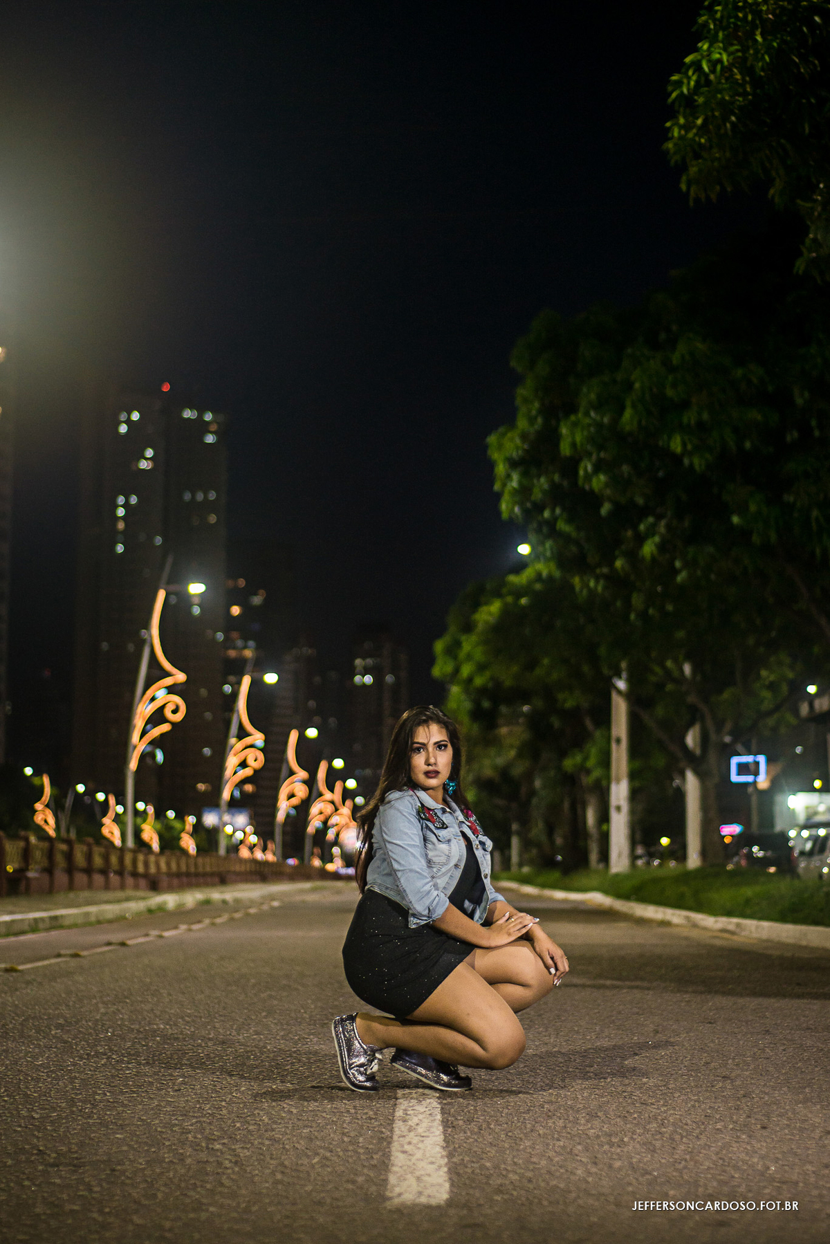 No meio da Pista no Canal da Doca livia parando o Transito de belém