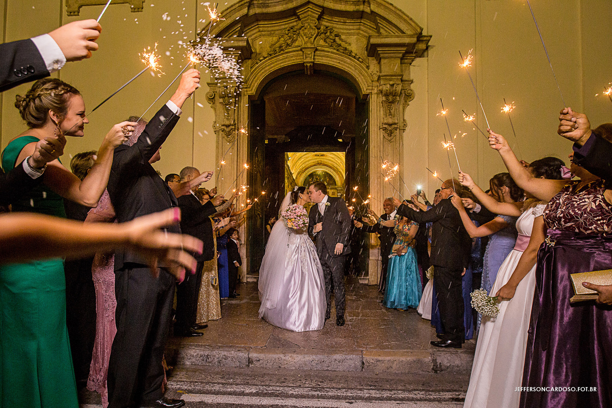 Catedral da Sé Belém PA casamento luxo, saída dos noivos na igreja 