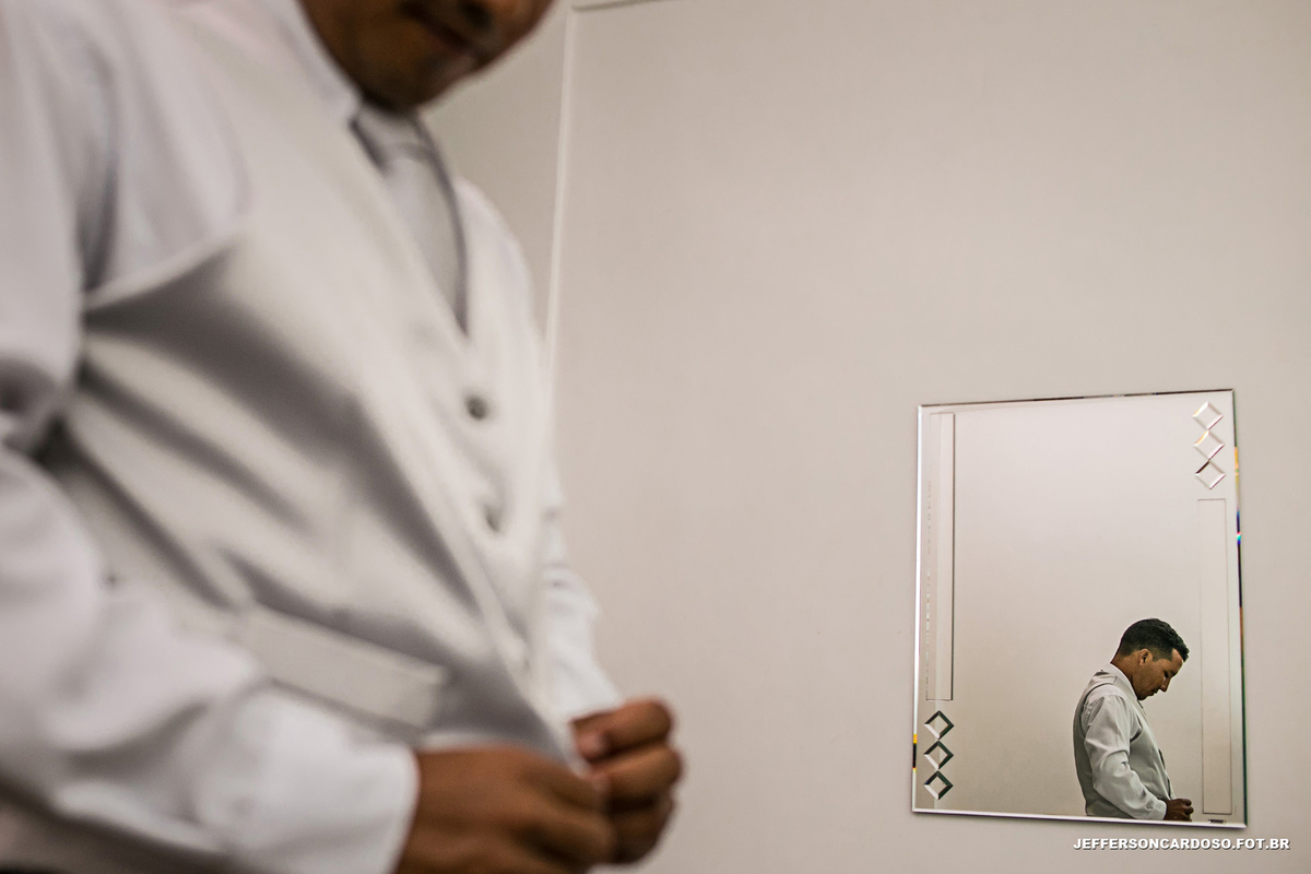 Casamento Neydiane e Denilson Cametá Making off PA felicidade do casal no Arco Íris noivos com fotografia de Jefferson Cardoso Rústico no final da tarde buquê e aliança de ouro