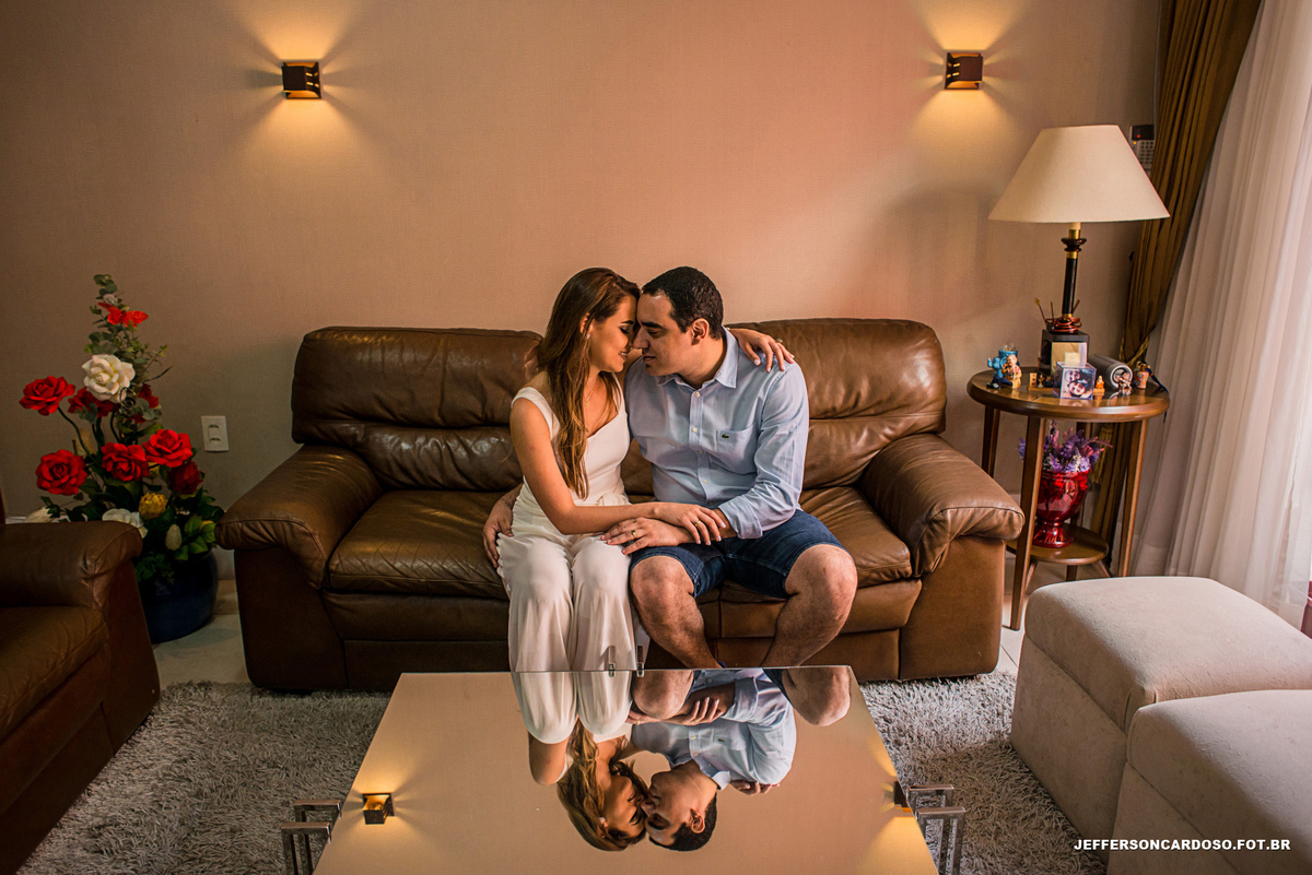 Felicidade ao casal se abraçando, ensaio pré casamento Raíssa e André fotos no hotel atrium quinta de pedras, Médicos de Belém Pa fotografia de Jefferson Cardoso Cametá, Amor, Noivos, Carinho, Romântico, Turismo