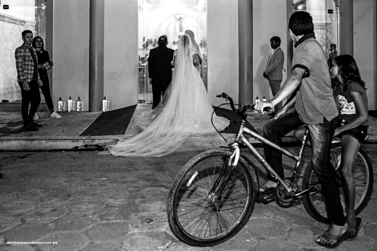 wedding Pamilla e Wellinton em Limoeiro do Ajurú Pará casamento rústico com muita alegria amor emoção e paixão making off noiva e noiva festa buquê terno azul lindos, com comida regional peixe e açaí bebida