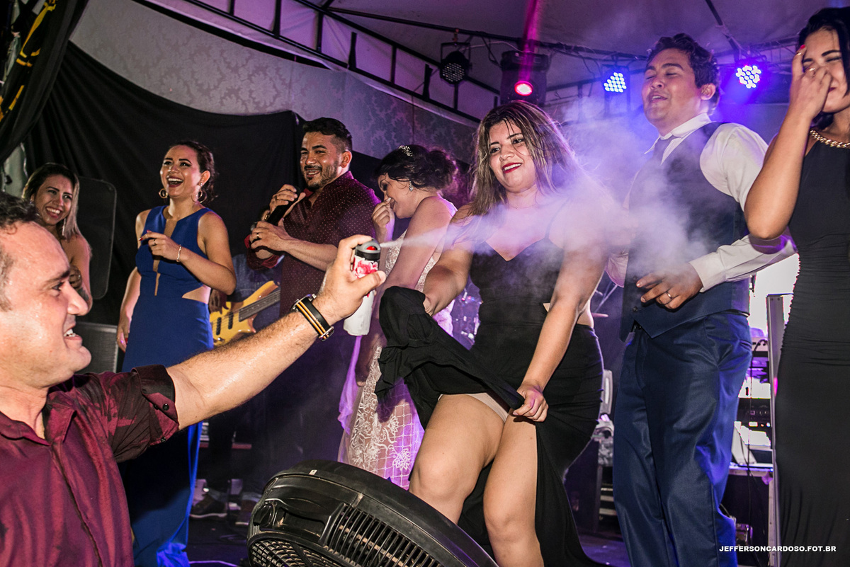 wedding Pamilla e Wellinton em Limoeiro do Ajurú Pará casamento rústico com muita alegria amor emoção e paixão making off noiva e noiva festa buquê terno azul lindos, com comida regional peixe e açaí bebida