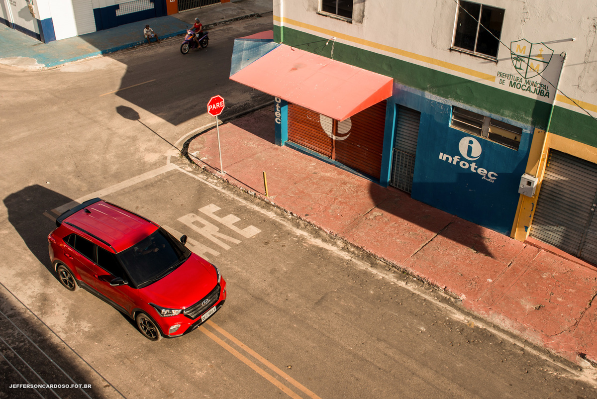 Historia de casamento com muito e paixão dos amigos Lia e Paulo na cidade de Mocajuba Lago Azul com felicidade da família dos noivos foto do melhor fotografo de Belém de Cametá Jefferson Cardoso se case de dia na assembleia de Deus ar livre make e luxo