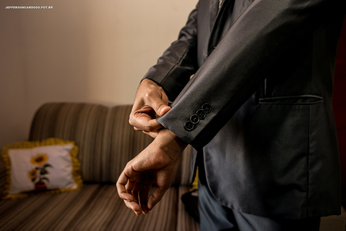 Historia de casamento com muito e paixão dos amigos Lia e Paulo na cidade de Mocajuba Lago Azul com felicidade da família dos noivos foto do melhor fotografo de Belém de Cametá Jefferson Cardoso se case de dia na assembleia de Deus ar livre make e luxo