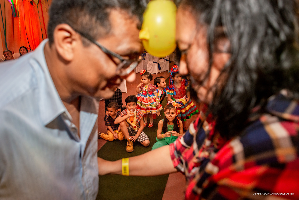 Decoração de Festa Junina na cidade de Cametá PA com Arraiá do Luiz Antônio muita diversão e amor, quadrilha mingau de milho e animação dos baleirosbadaladoskids fotos do fotógrafo de criança Jefferson Cardoso Castanhal e Belém, bolo, barraca do beijo