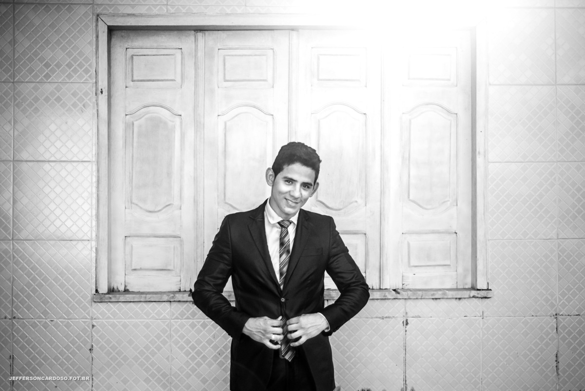 Casamento na cidade modelo castanhal PA dos amigos Barbara e Carlinhos na Catedral Santa Maria Mãe de Deus Praça do cristo com muito amor e emoção wedding Luxo com decoração lindo maquiagem feito na casa dos noivos 