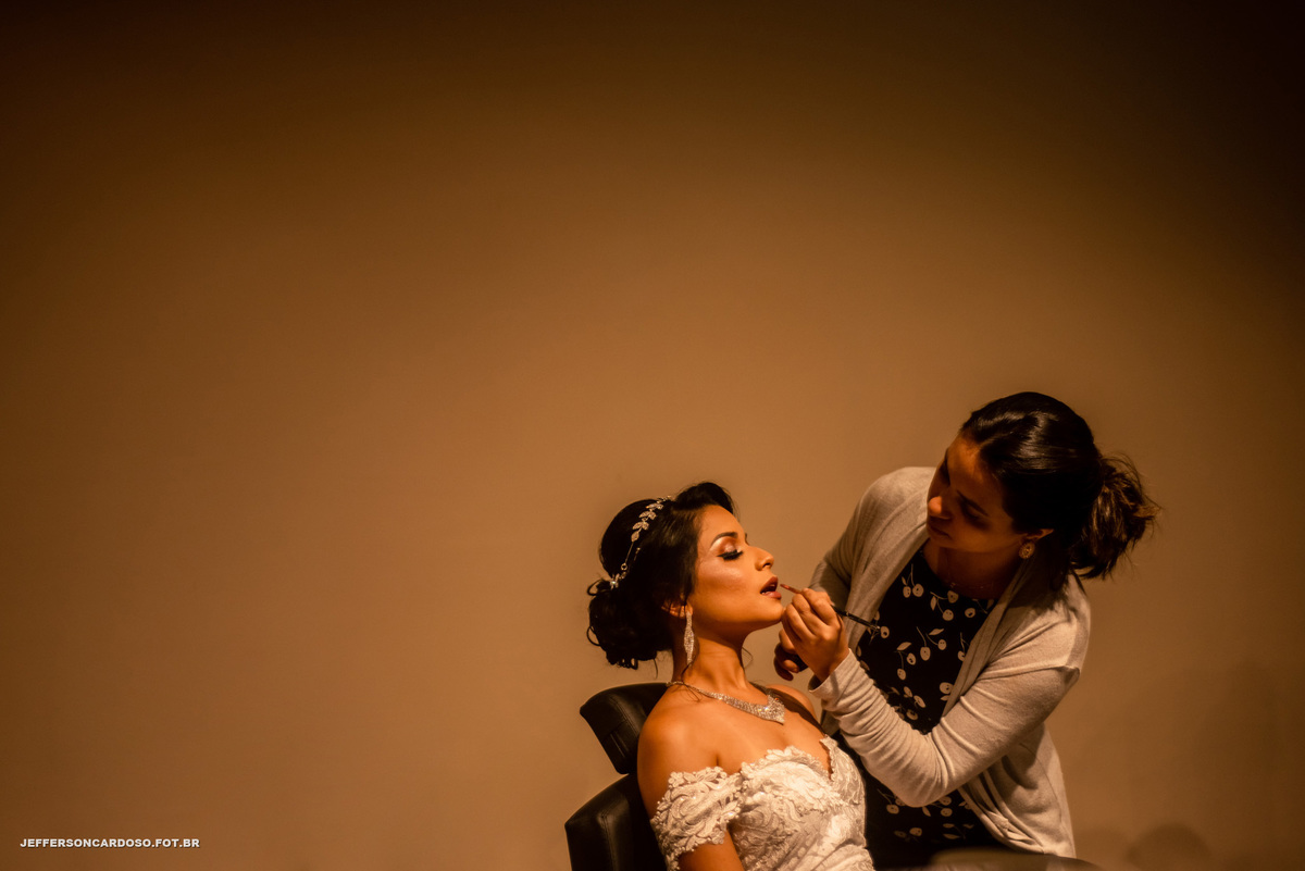 Casamento na cidade modelo castanhal PA dos amigos Barbara e Carlinhos na Catedral Santa Maria Mãe de Deus Praça do cristo com muito amor e emoção wedding Luxo com decoração lindo maquiagem feito na casa dos noivos 