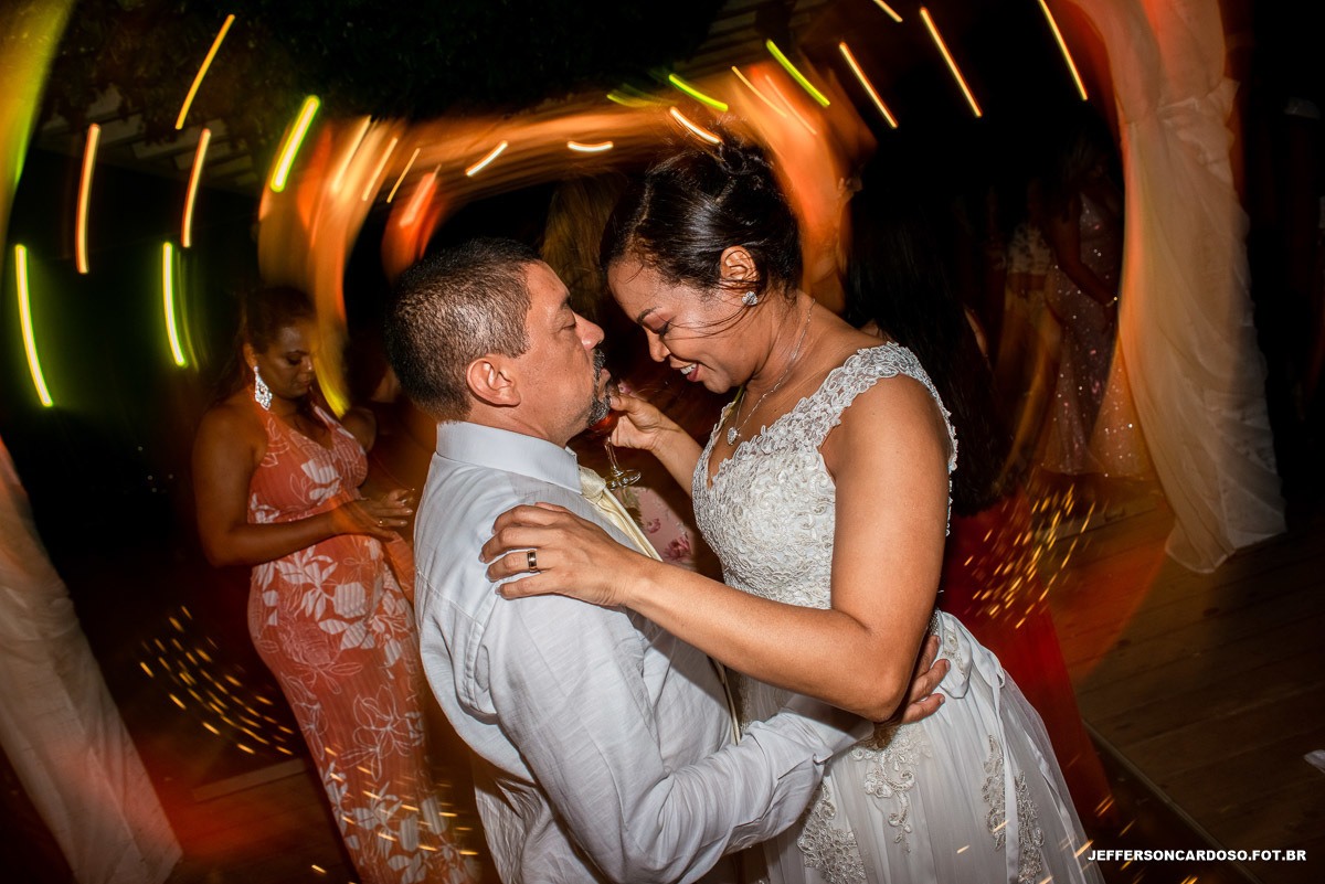 Making Off noiva no Salinas Park Resort em Salinópolis
PA com casamento de luxo na igreja na cidade com as amigas e amigos dos noivos muito amor e praia e verão pré wedding, casal de Amapá Macapá que ficaram no Hotel Privê do Atalaia a festa.