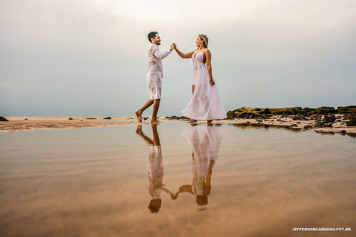 ensaio pré casamento na ilha de mosqueiro com Larissa e Neto casal de medico e enfermeiro contra o Covid-19 no Pará 