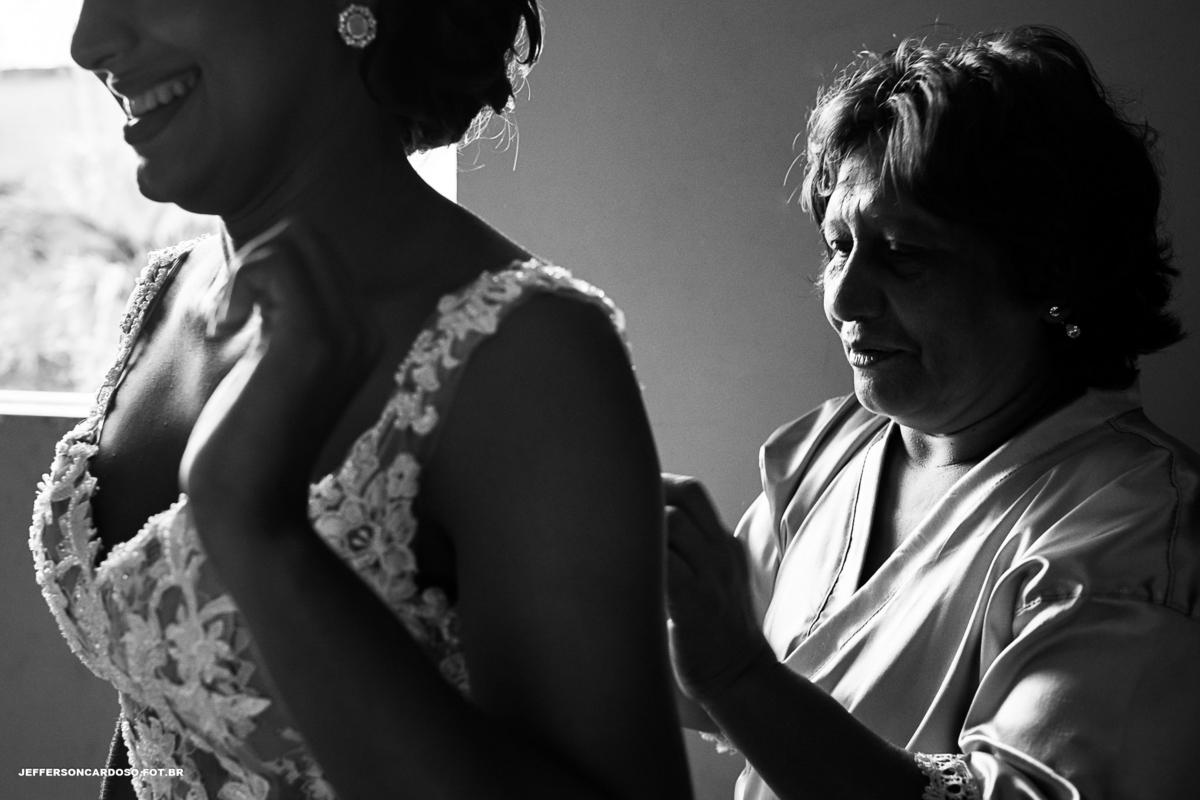 casamento em cametá pa na AABB com os noivos Ellen e Elizeu com banda Teatro Mágico com making off noiva e noivo, wedding emoção e amor com fotografia de jefferson cardoso melhor fotógrafo do Pará e cametá premiado praia da aldeia covid 19
