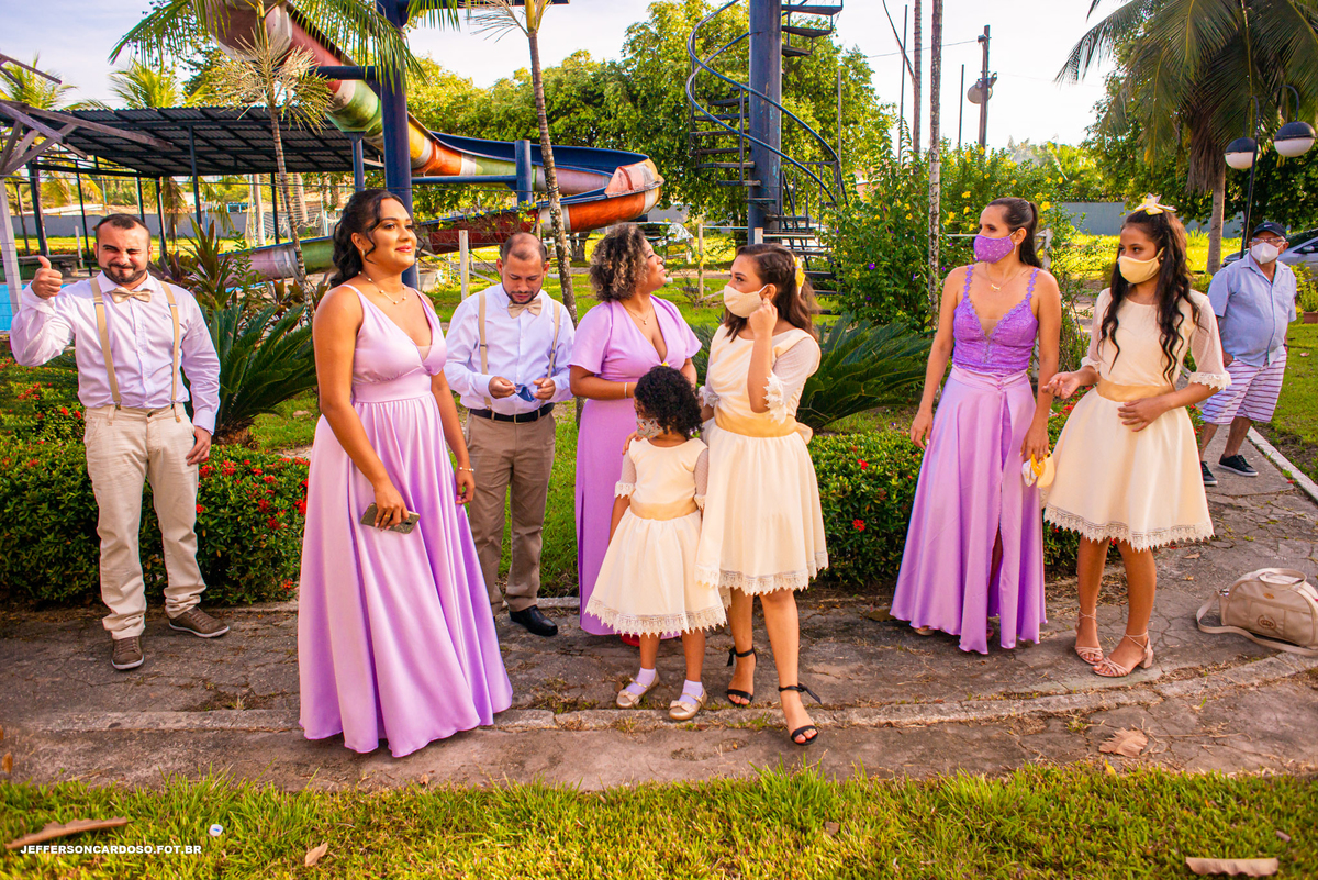 casamento em cametá pa na AABB com os noivos Ellen e Elizeu com banda Teatro Mágico com making off noiva e noivo, wedding emoção e amor com fotografia de jefferson cardoso melhor fotógrafo do Pará e cametá premiado praia da aldeia covid 19