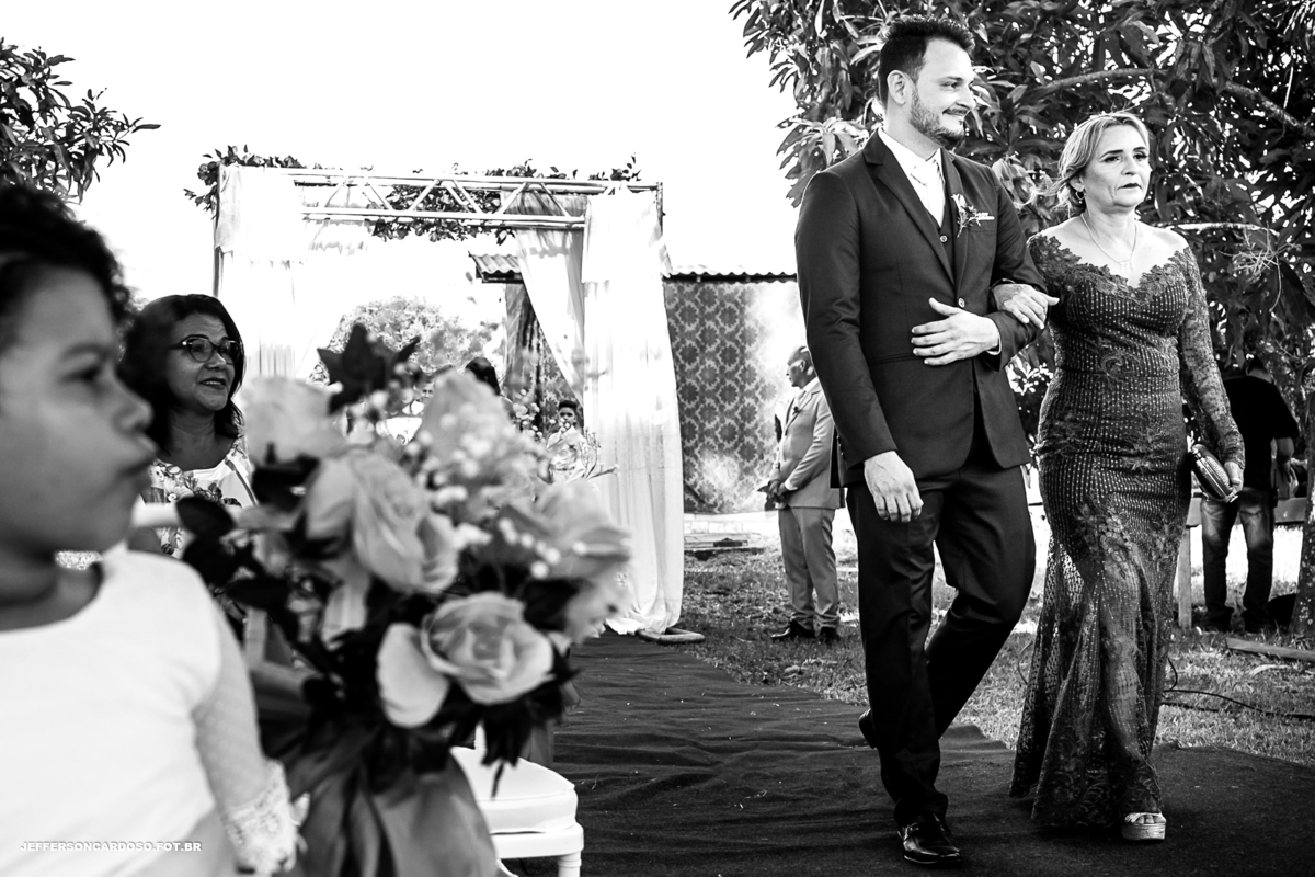 casamento em cametá pa na AABB com os noivos Ellen e Elizeu com banda Teatro Mágico com making off noiva e noivo, wedding emoção e amor com fotografia de jefferson cardoso melhor fotógrafo do Pará e cametá premiado praia da aldeia covid 19