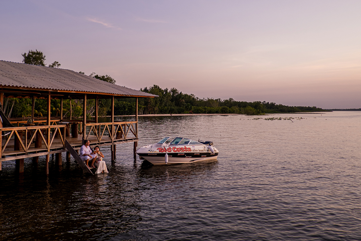 ensaio casal na praia em cametá com Janaína e Bió Costa casamento na cidade, banca de jogo são jorge bets 
