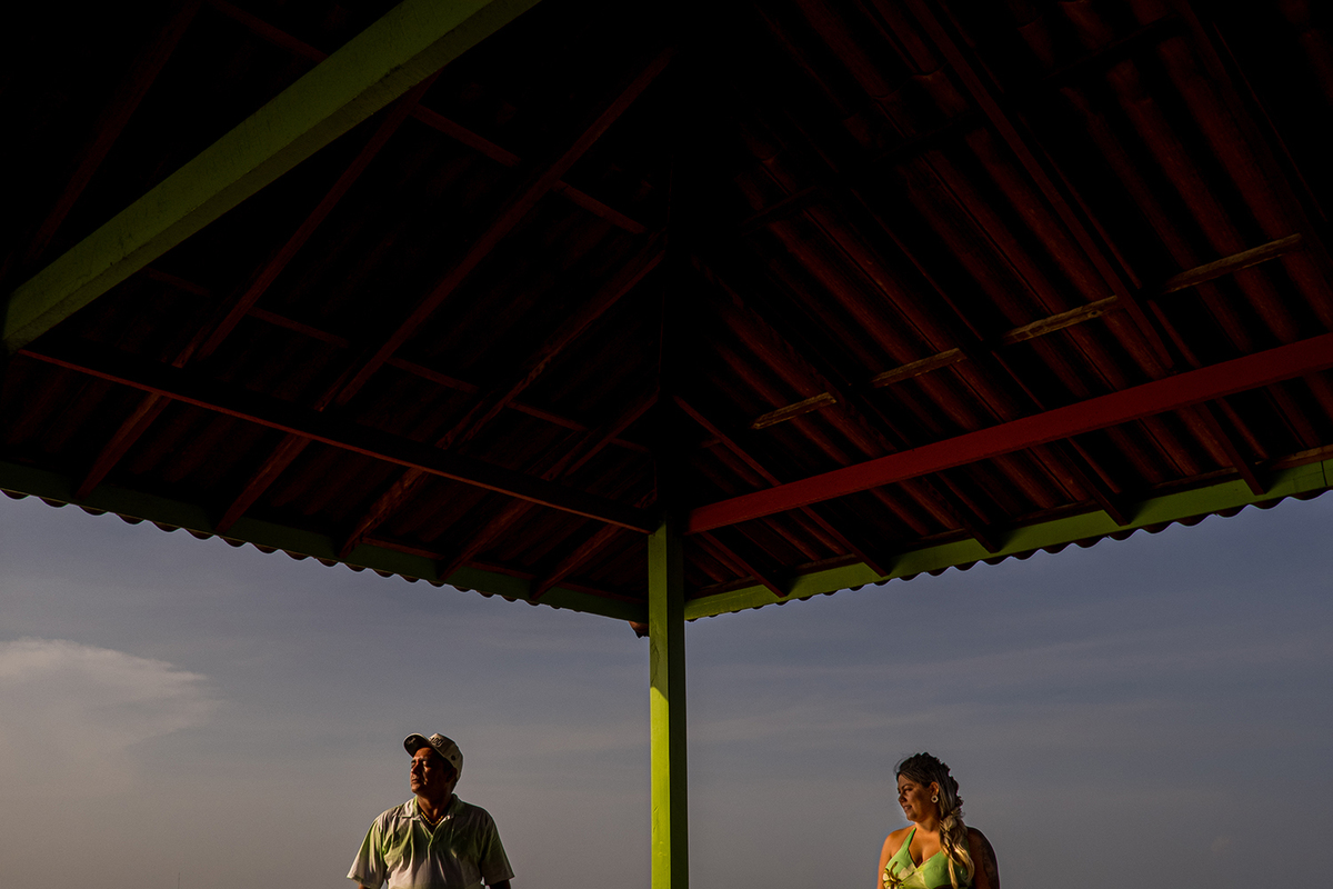 ensaio casal na praia em cametá com Janaína e Bió Costa casamento na cidade, banca de jogo são jorge bets 