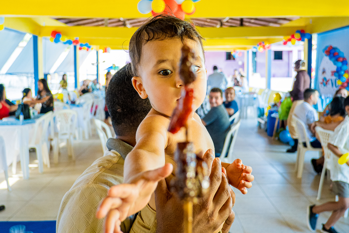 Aniversario em São Francisco do Pará, festa de criança com tema de avião do Bento, na cidade de Cametá com a vila de carapajó com os pais Neide e Denilson Vem com a Liga fotografia de criança