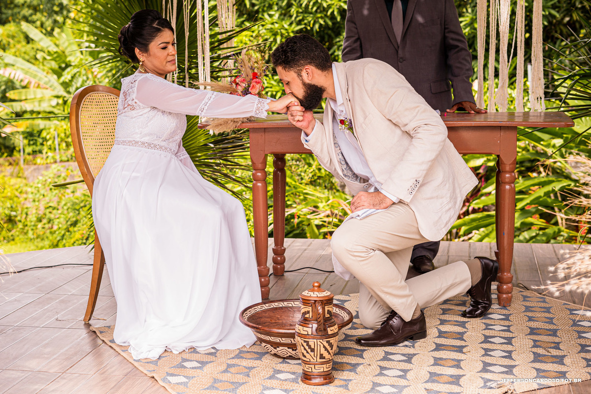 casamento Jamilly e Jailson na cidade de Castanhal boho chic pinterest com vestido de noiva rustico de renda feito a mão, noivo estiloso de manhã com muito amor e alegria o melhor fotografo de casal do estado do Pará