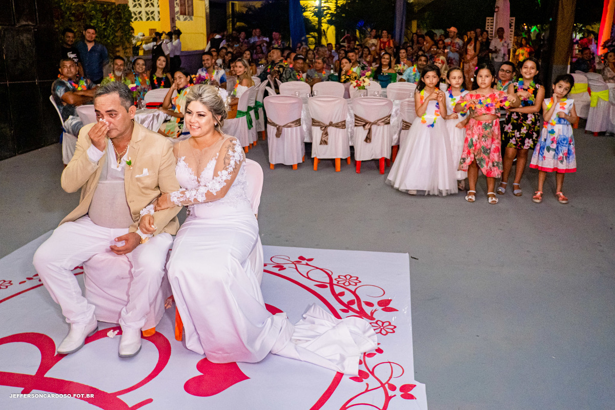 Casamento Janaina e Bió Costa da banca são jorge best na cidade de Cametá com wedding do ano no estado do Pará com festão com todas as banda regionais da cidade, entrada da noiva e noivo muita emoção e amor