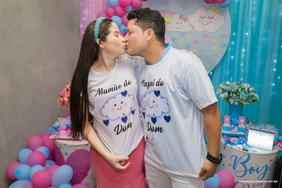 chá revelação Daniel e Dayci em cametá nas margens do rio tocantins, menina ou menino com muito amor entre a família na alegria e diversão
