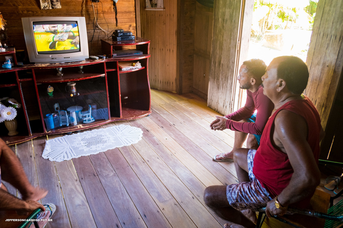 casamento Nira e Sergio na cidade de Limoeiro do Ajuru no interior rio Japim Grande  pinterest com vestido de noiva rústico de renda feito a mão, noivo estiloso de manhã com muito amor  melhor fotografo de wedding no brasil Jeff Cardoso Fotografia