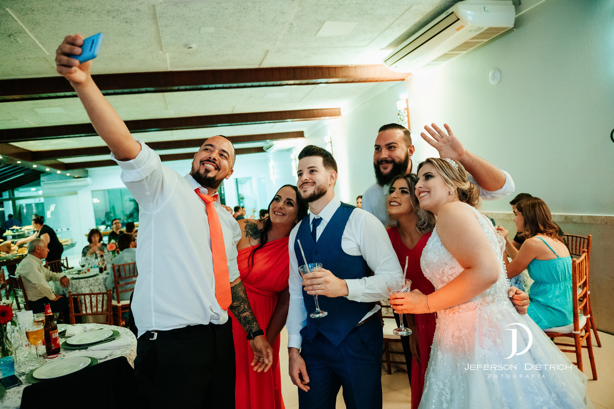 selfie com os noivos