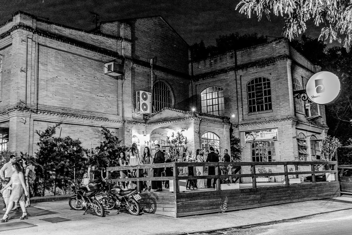 entrada-salão-festa-Casamento-Bruna-e-Lucas-Sbornia-Eventos-na-Cidade-de-São-Pedro-SP