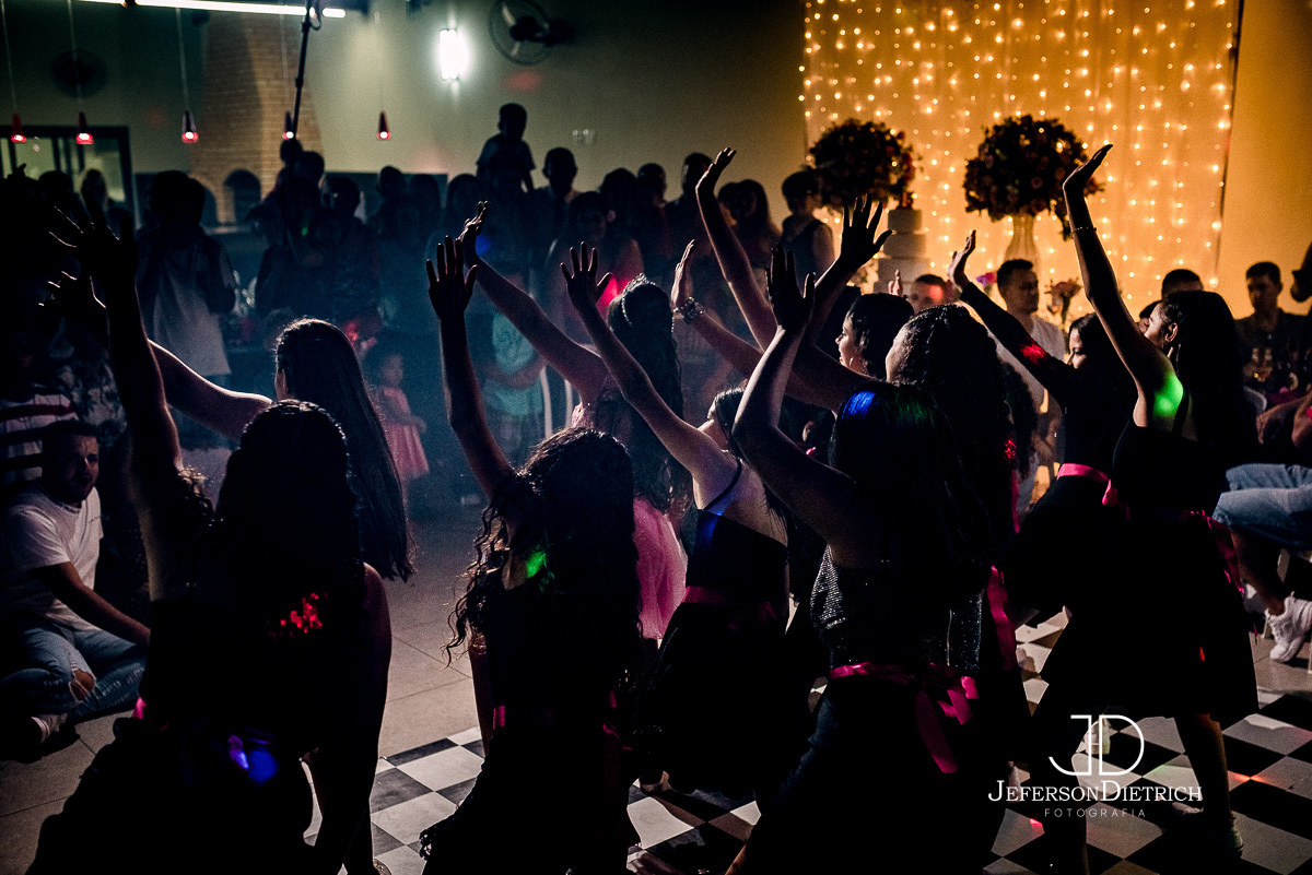 dança maluca,fotografo aniversario rio claro, fotografia aniversario rio claro, fotografia rio claro, fotografo rio claro, foto rio claro, fotografia de rio claro, fotografo aniversario 15 anos rio claro, fotografia aniversario de 15 anos de rio claro, ri