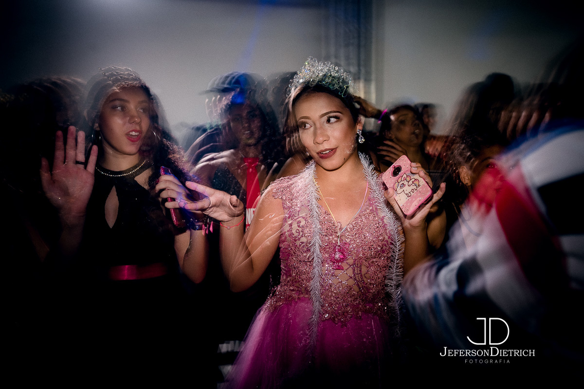 baladinha de festa de 15 anos,fotografo aniversario rio claro, fotografia aniversario rio claro, fotografia rio claro, fotografo rio claro, foto rio claro, fotografia de rio claro, fotografo aniversario 15 anos rio claro, fotografia aniversario de 15 anos