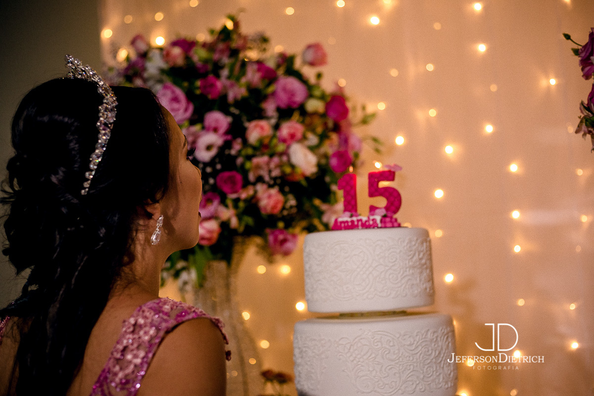 debutante apagando a vela, fotografo campinas, fotografia campinas, noivas, fotografo sao paulo, fotografia sao paulo, album de 15 anos, fotografo de ensaio, fotografo 15 anos, fotografo valinhos, fotografo vinhedo, fotografo americana
sao paulo
