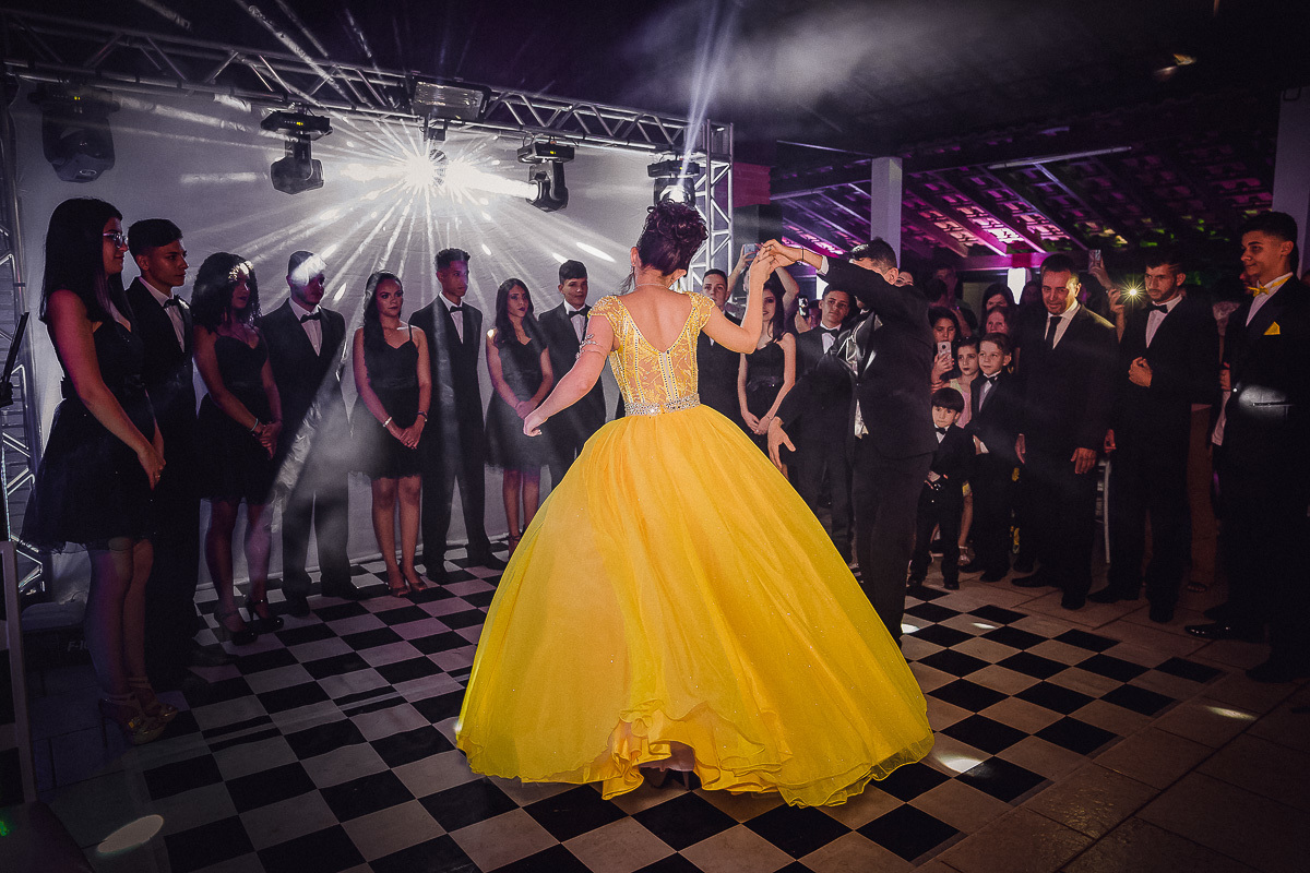 fotos de 15 anos, fotos de festa de 15 anos, fotos de debutante, fotos de ensaio de 15 anos, fotos de festa, fotos de vestido de 15 anos, fotos de vestido de debutante, fotos de adolescente, fotos de  vestidos,