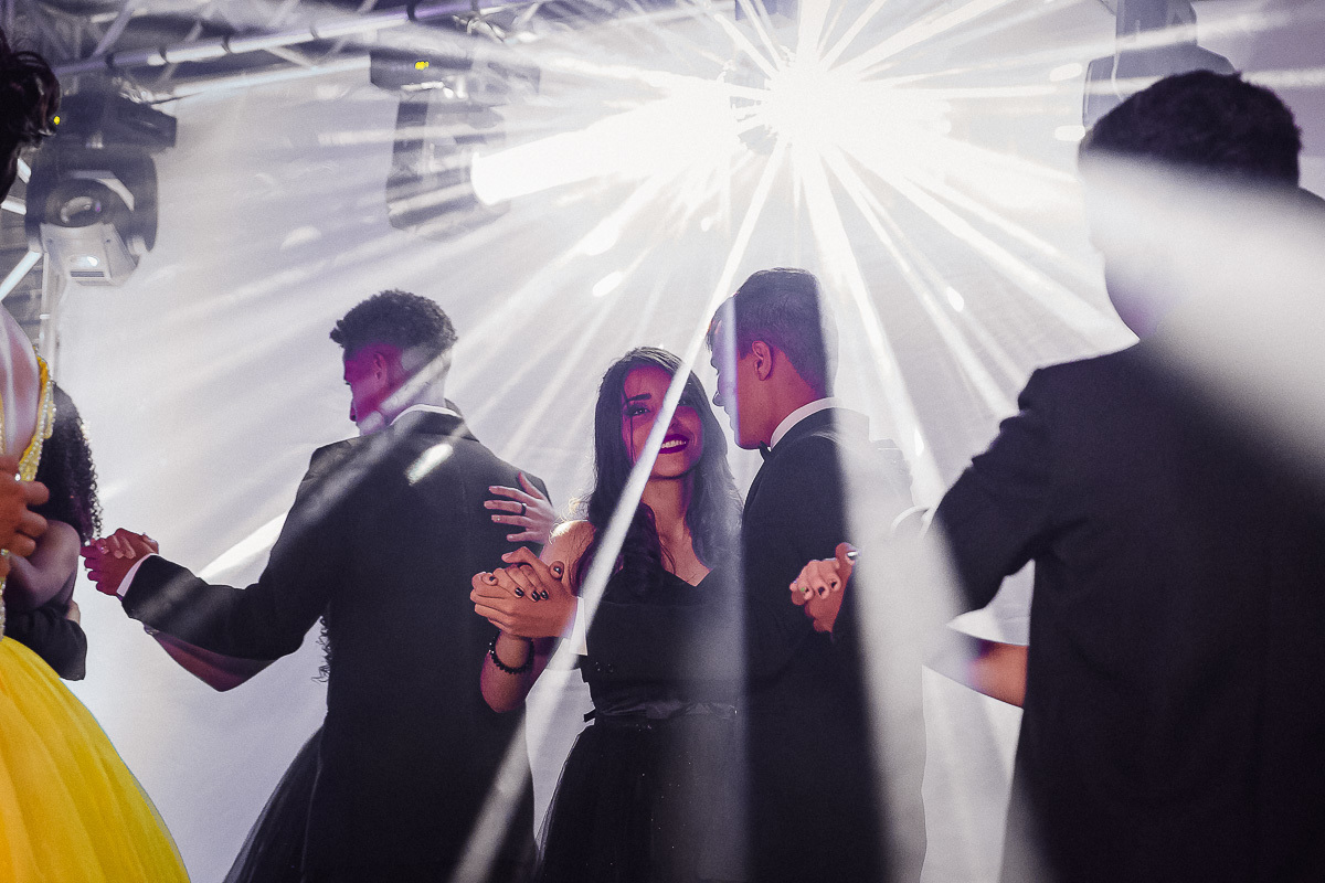 fotos de 15 anos, fotos de festa de 15 anos, fotos de debutante, fotos de ensaio de 15 anos, fotos de festa, fotos de vestido de 15 anos, fotos de vestido de debutante, fotos de adolescente, fotos de  vestidos,