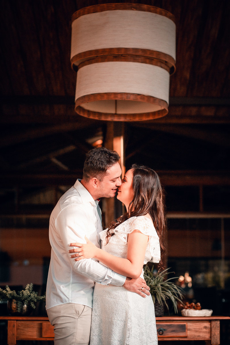 
Fotografia Ensaio Pre Wedding do lindo Casal Amanda e Anderson feita no Rali Flores Eventos na cidade de Cordeiropolis Campinas Sao Paulo com fotografias de fotografo casamento em rio claro casamento em araras casamento em piracicaba sao paulo 