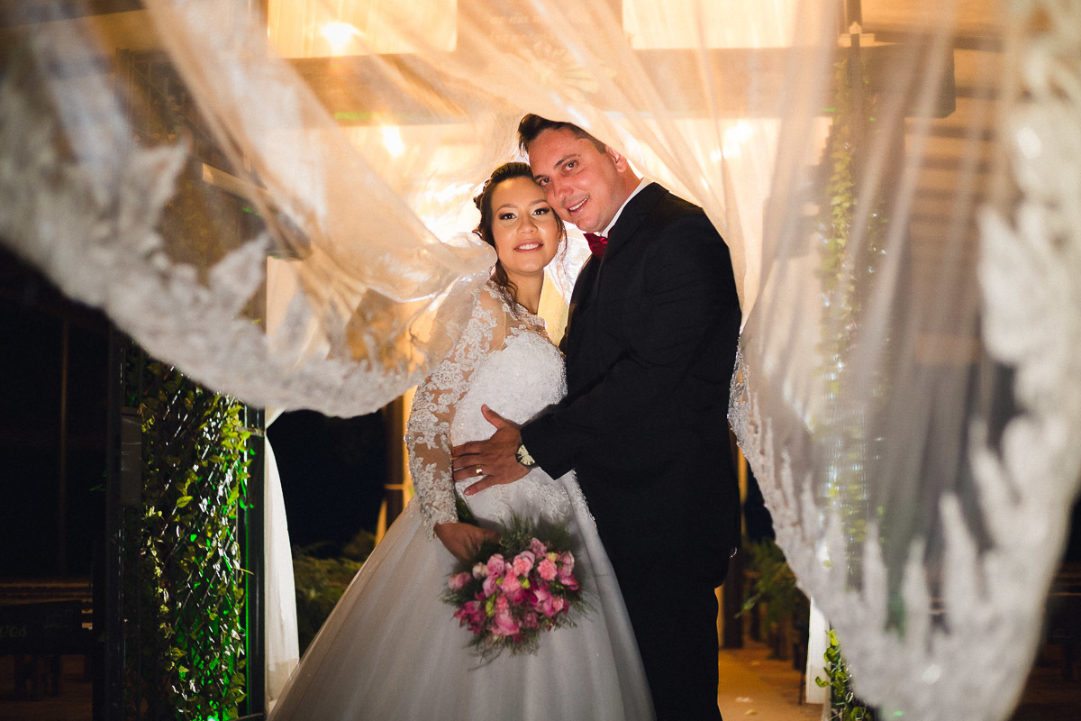 fotografia ensaio de noivos ao entardecer joaquim egidio campinas indaiatuba vinhedo itatiba americana louveira jundiai sousas souzas barao geraldo