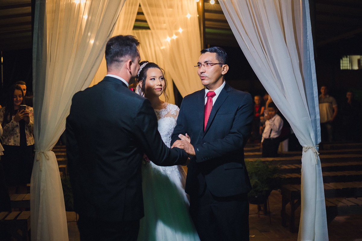  linda fotografia de noiva feita fotografo de noivas em campinas valinhos vinhedo louveira jundiai itatiba indaiatuba americana joaquim egidio barao geraldo sousas souzas