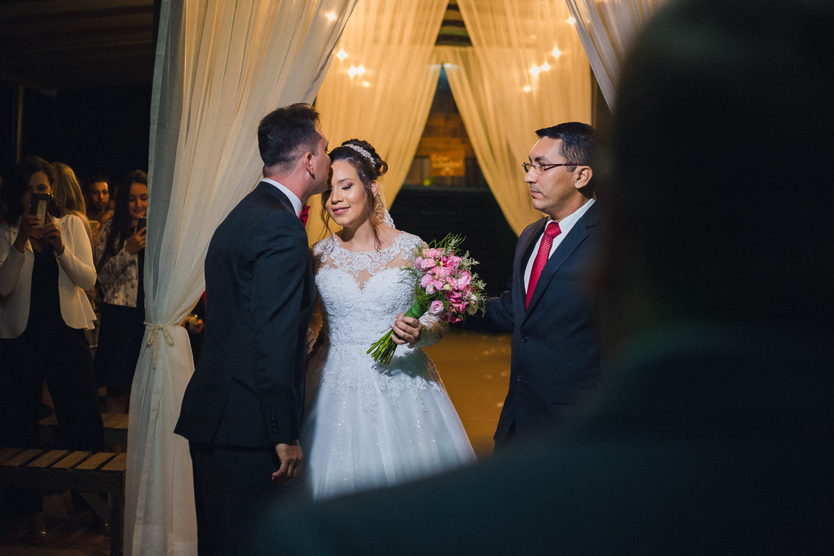  linda fotografia de noiva feita fotografo de noivas em campinas valinhos vinhedo louveira jundiai itatiba indaiatuba americana joaquim egidio barao geraldo sousas souzas