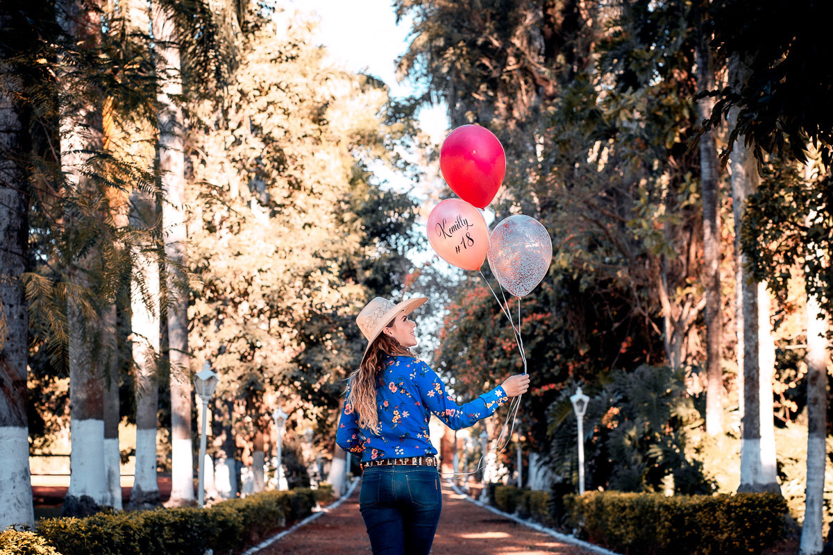 ensaio country, ensaio estilo country, ensaio sensual, ensaio estilo cowgirls, ensaio fotografico no campo, ensaio fotografico na fazenda, ensaio fotografico no haras, sessao fotografica com cavalo, sessao fotografica com cavalos, foto de casalos