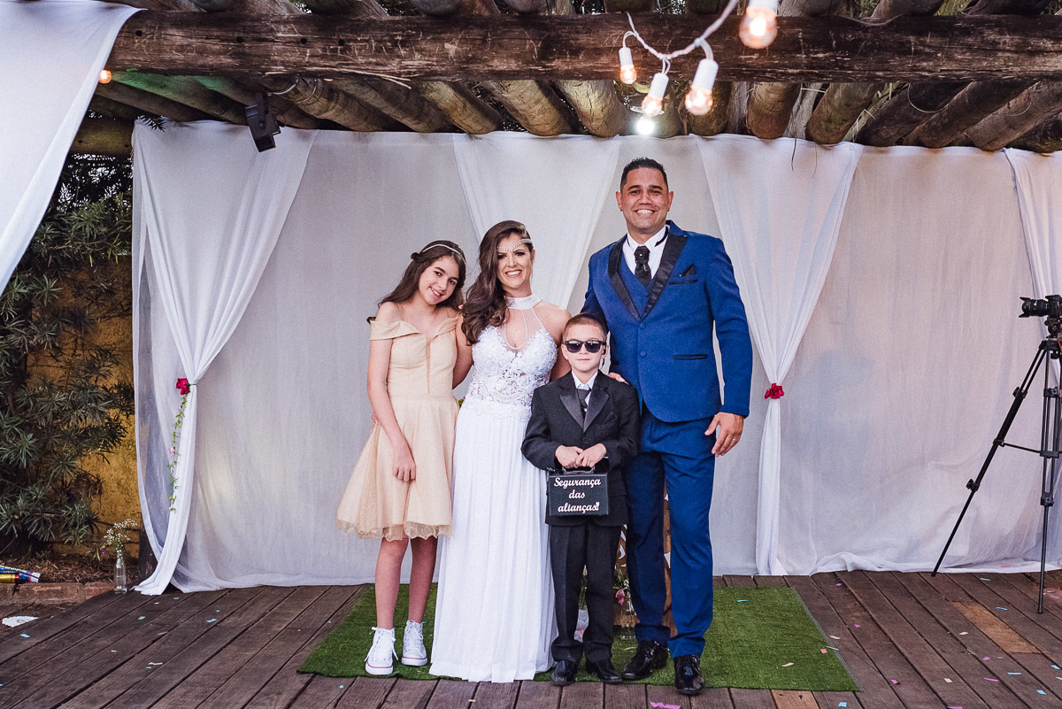 fotografia ensaio pre wedding regiao joaquim egidio campinas sao paulo foto de noiva estrafa das cabras sousas souzas barao geraldo
  
 foto de caal de namorados noivos faz fotografia de casamento estrada das cabras joaquim egidio souzas campinas sao paul