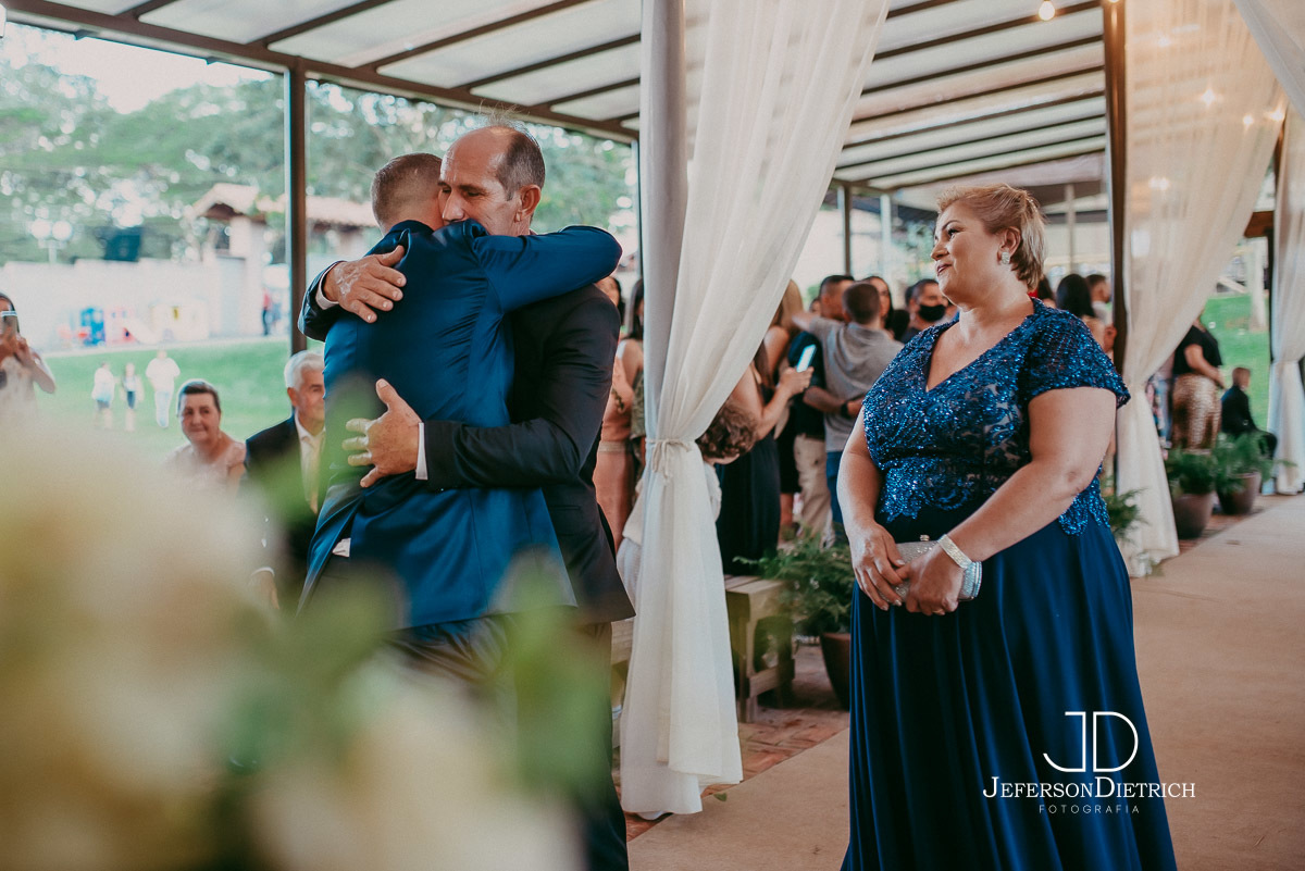 Entrada dos pais do noivo